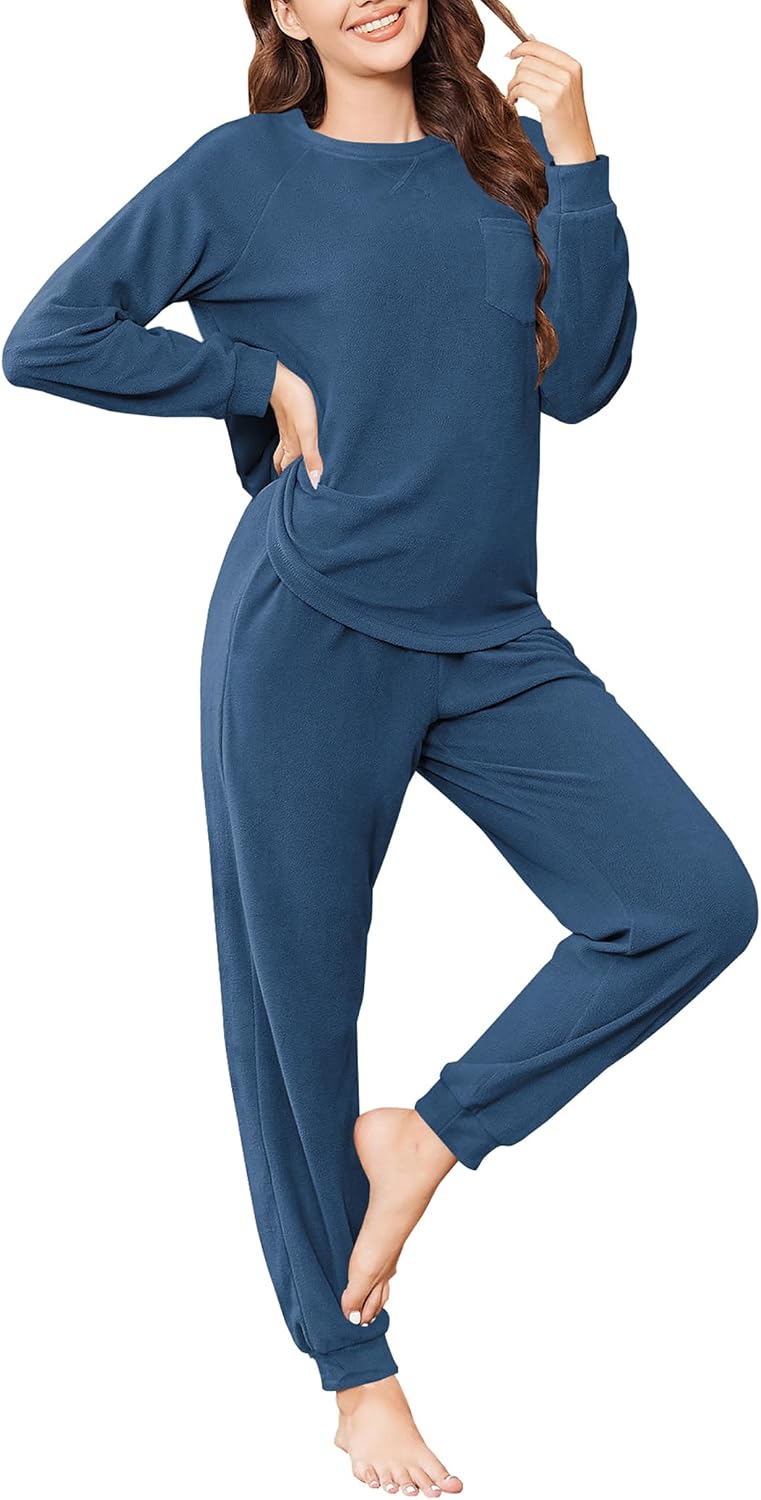 Women’s Fleece Jogger Pajama Set