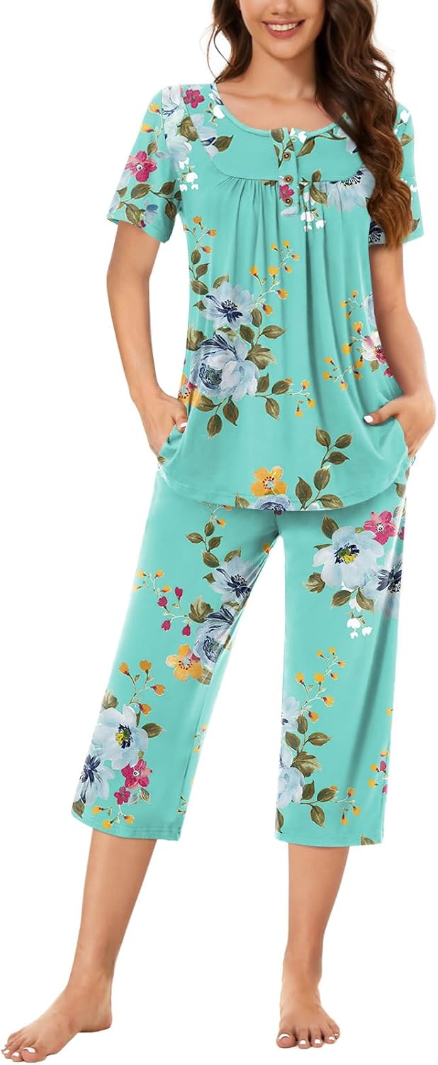 Women’s Henley Capri Pajama Set