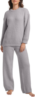Women’s Fleece Two-Piece Pajama Set