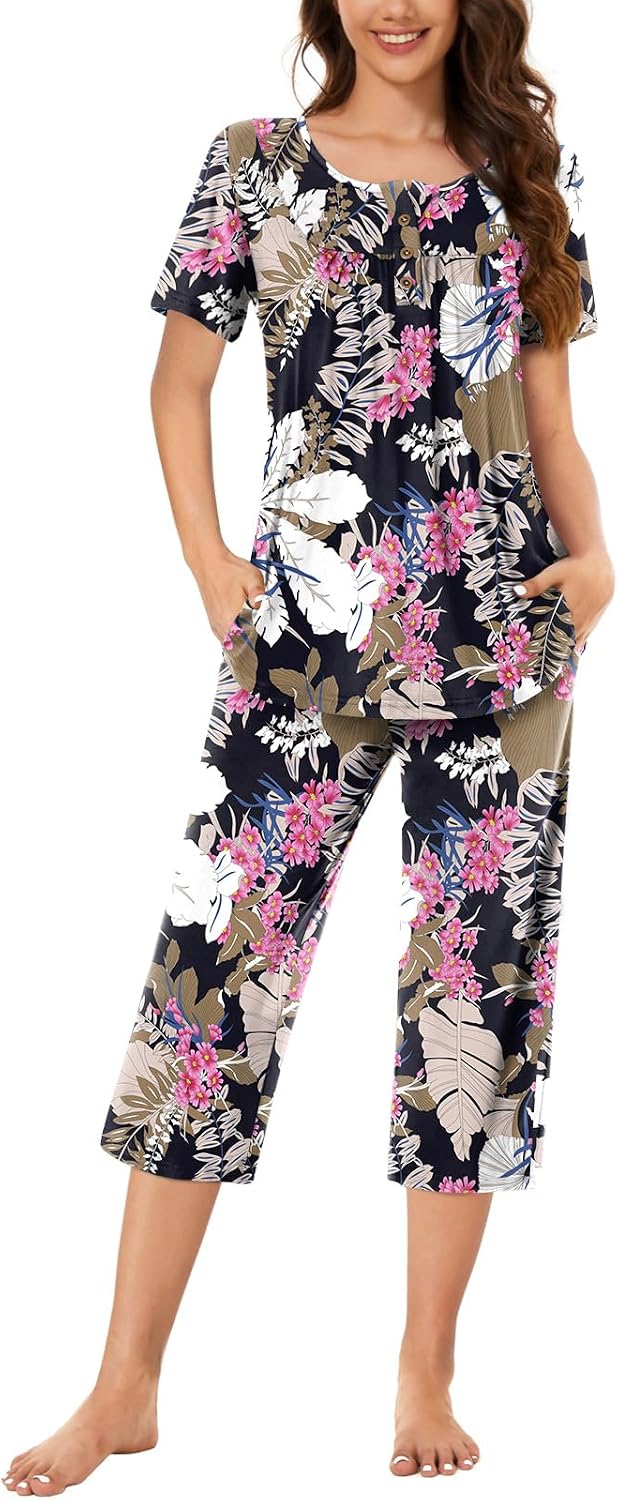 Women’s Henley Capri Pajama Set